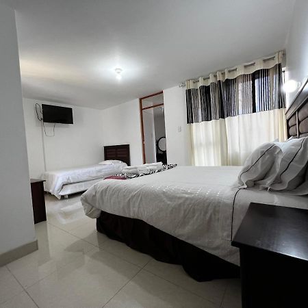 Hostal Santa Rosa Caraz Exterior photo