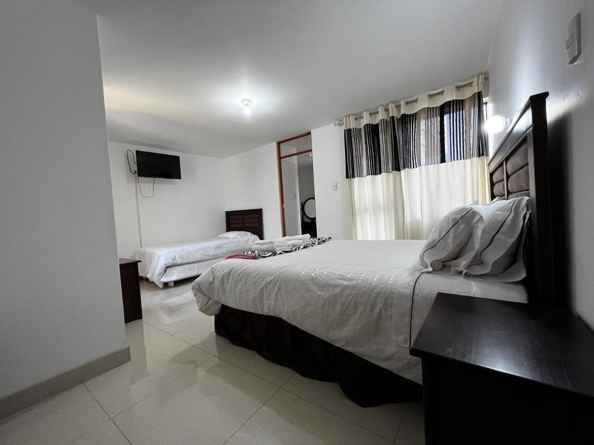 Hostal Santa Rosa Caraz Exterior photo