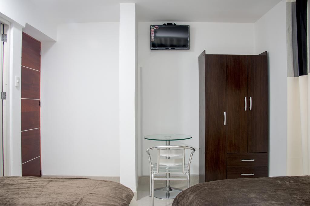 Hostal Santa Rosa Caraz Room photo