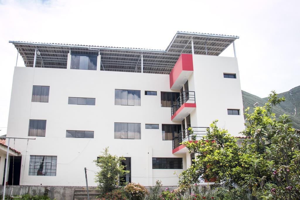Hostal Santa Rosa Caraz Exterior photo